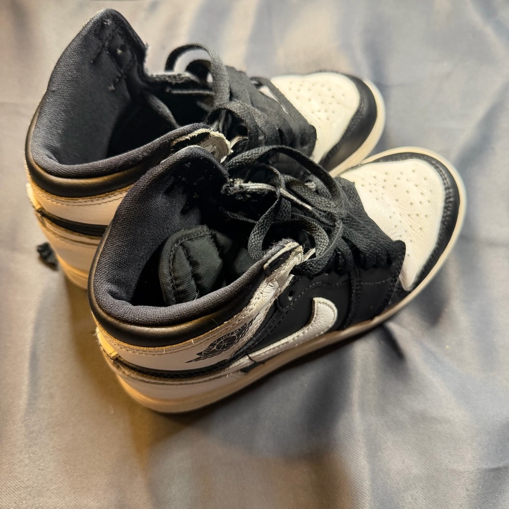 Vintage Nike Air Jordan 1 High OG Black /White  SZ 13.5C Toddler
